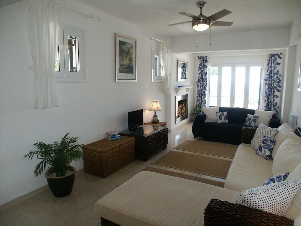 Elysium Apartments Corfu ปาเลโอกัสไตรซา ภายนอก รูปภาพ