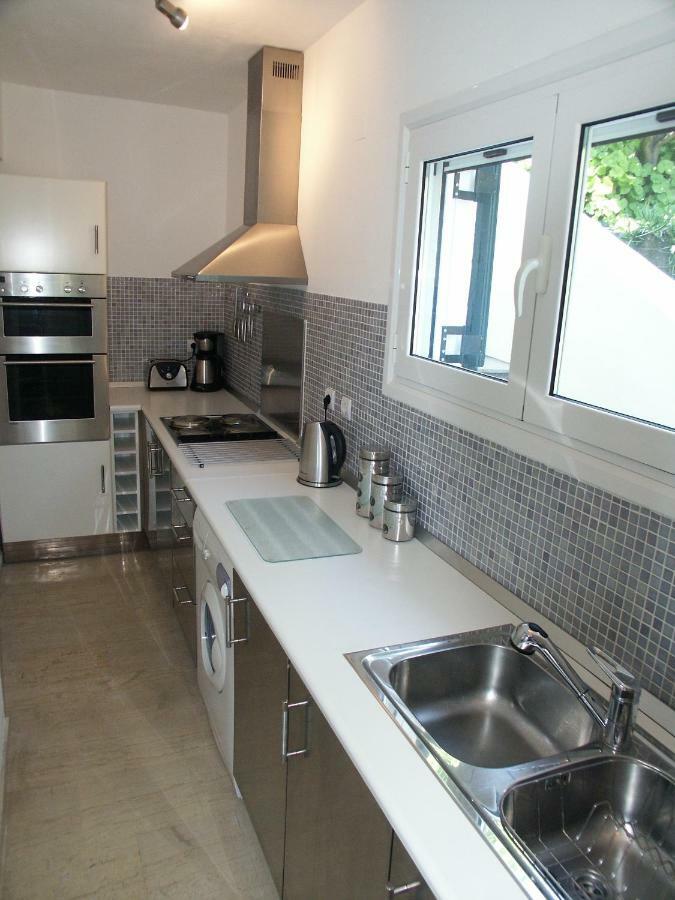 Elysium Apartments Corfu ปาเลโอกัสไตรซา ภายนอก รูปภาพ