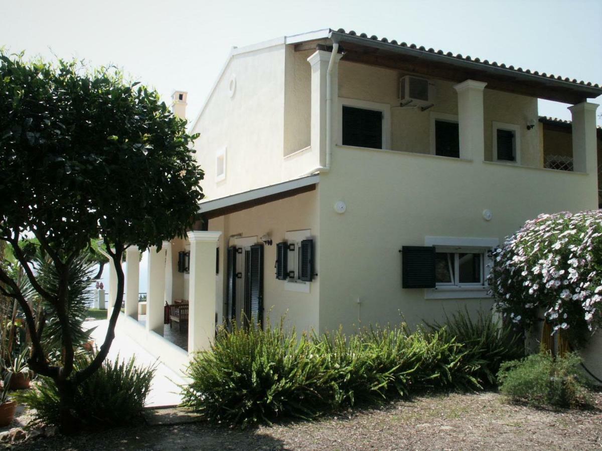 Elysium Apartments Corfu ปาเลโอกัสไตรซา ภายนอก รูปภาพ