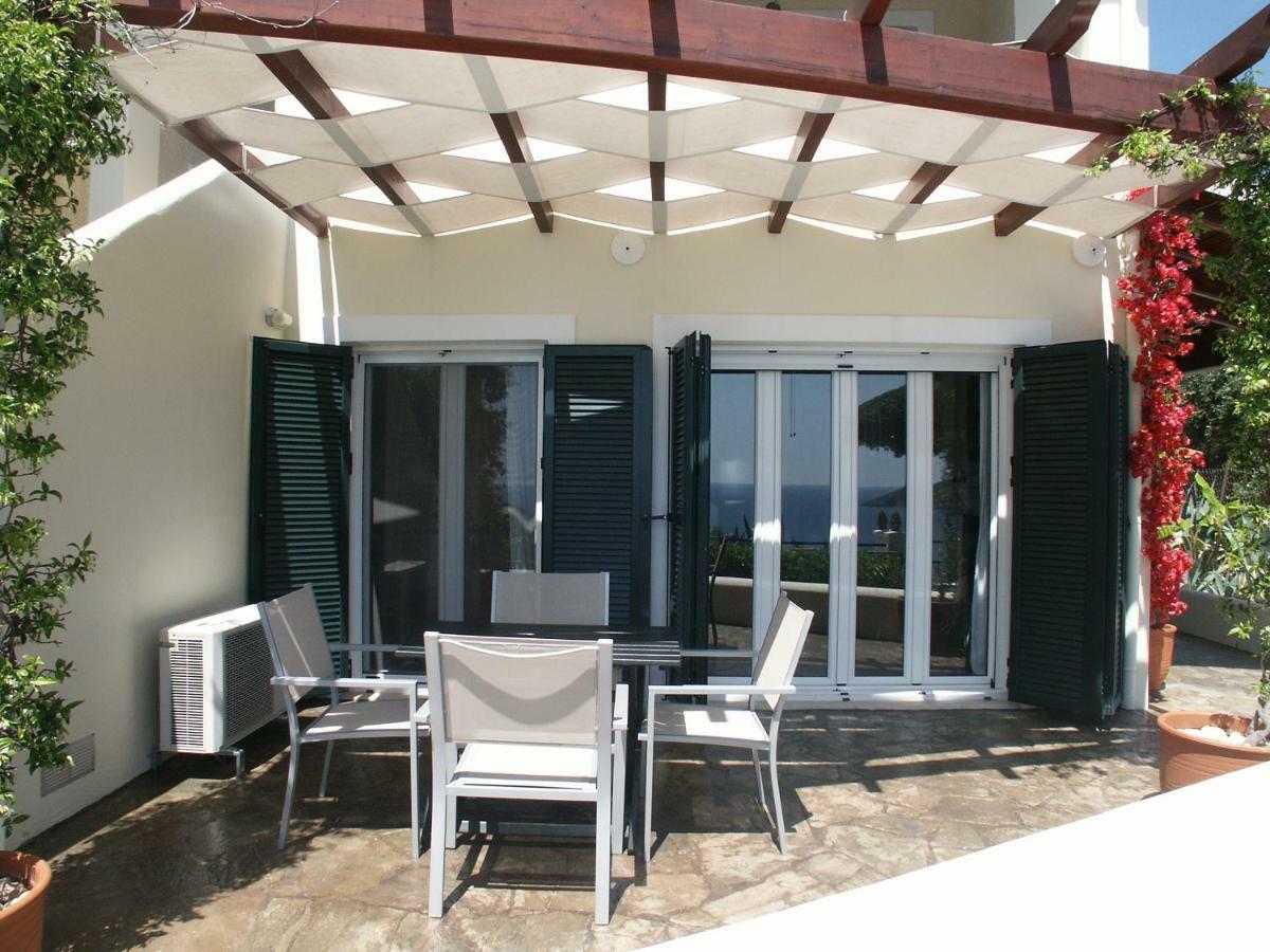 Elysium Apartments Corfu ปาเลโอกัสไตรซา ภายนอก รูปภาพ