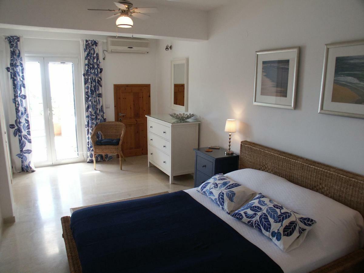 Elysium Apartments Corfu ปาเลโอกัสไตรซา ภายนอก รูปภาพ