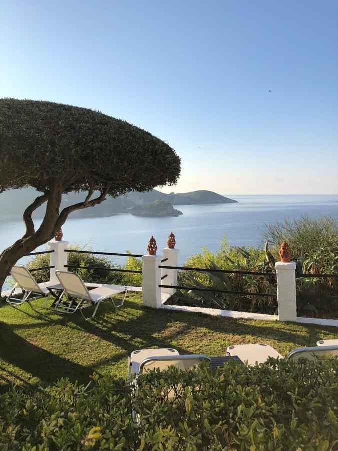 Elysium Apartments Corfu ปาเลโอกัสไตรซา ภายนอก รูปภาพ
